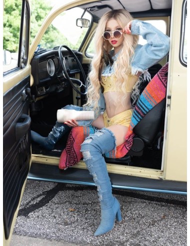 Masturbateur Kenzie Reeves Cream Puff