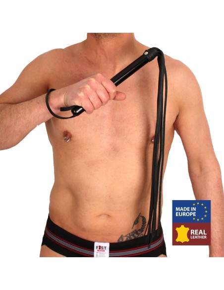 Martinet 11 brins en cuir et manche en bois 75cm