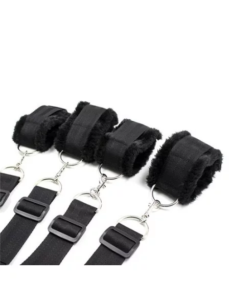 Attaches Fourrure pour le Lit Attaches Fourrure pour le Lit